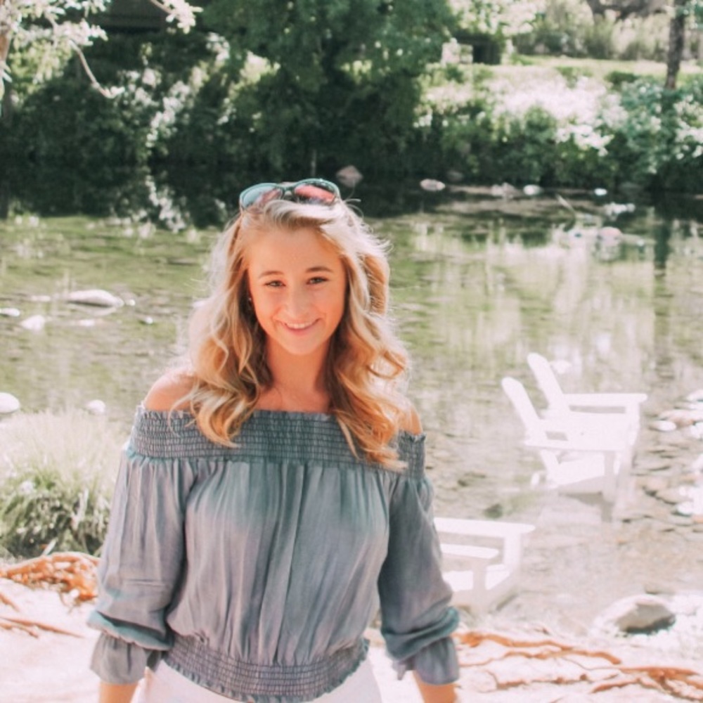 Meet your Posher, Julianna
